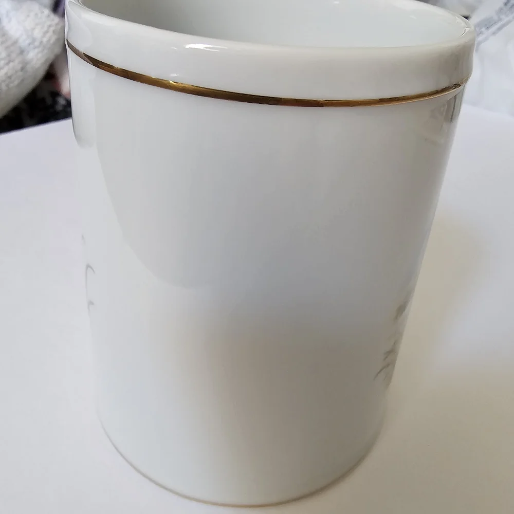 Southern Living White Ceramic Mug - Picture 5 of 11